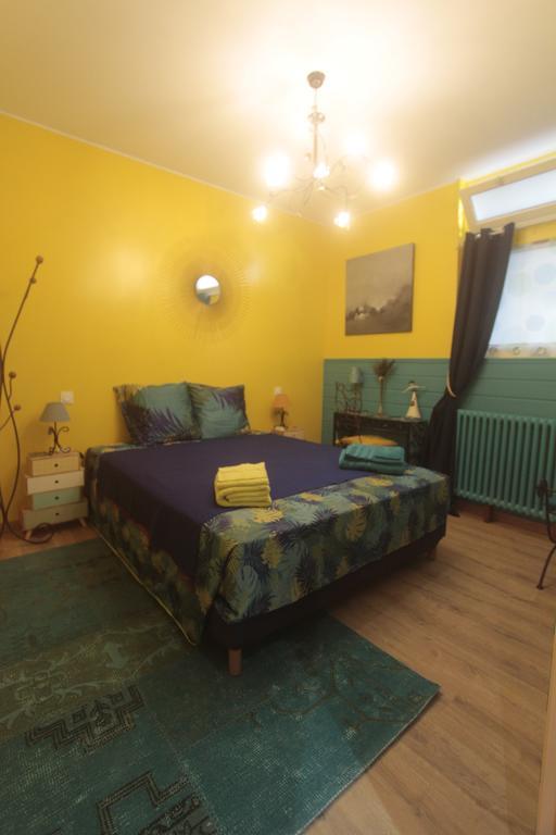 ロアンヌ Les Ateliers D'Art Bed & Breakfast エクステリア 写真